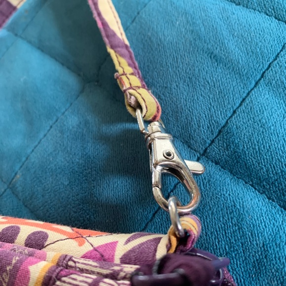 VERA BRADLEY wristlet - Picture 5 of 5